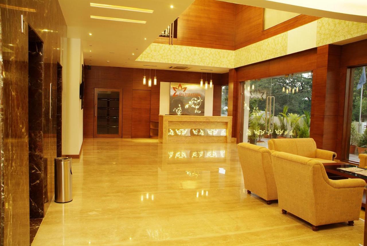 מלון העיר בנגלור Parijatha Gateway מראה חיצוני תמונה